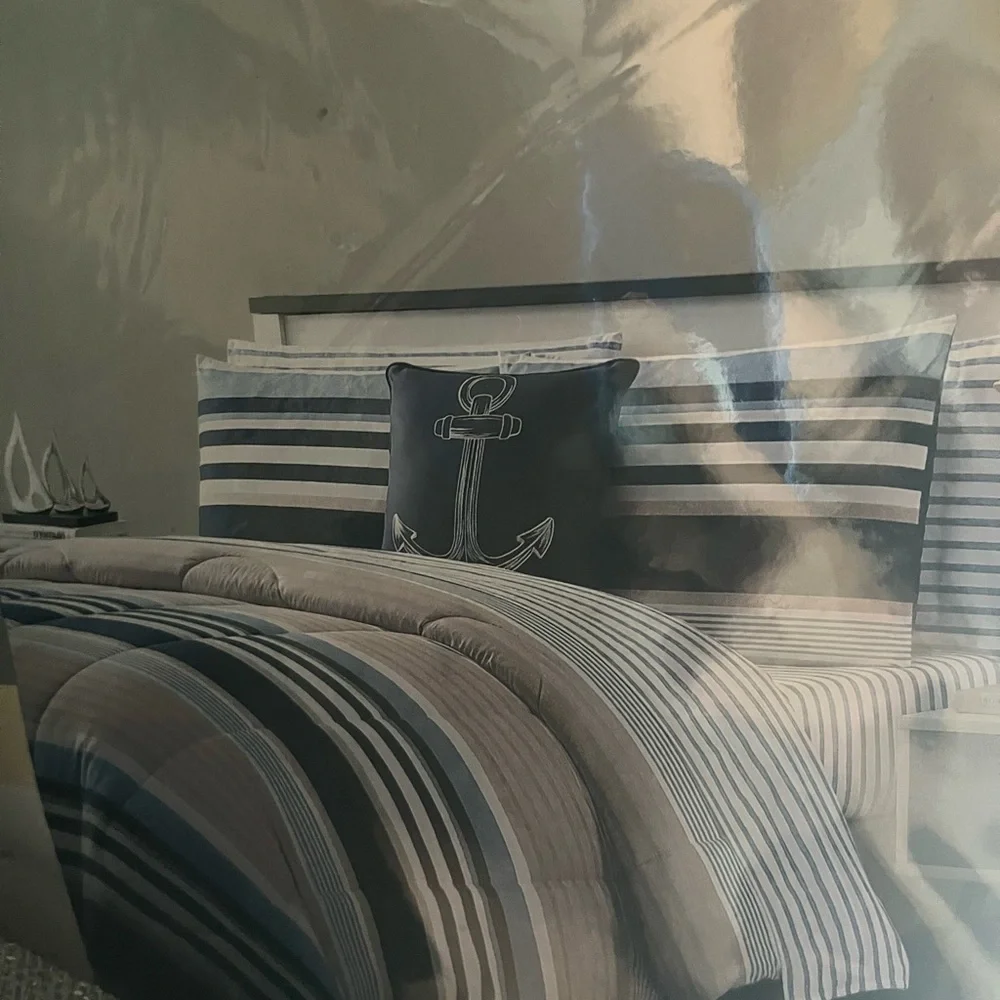 Striped Nautical 8 pc Bedding Set Sz king